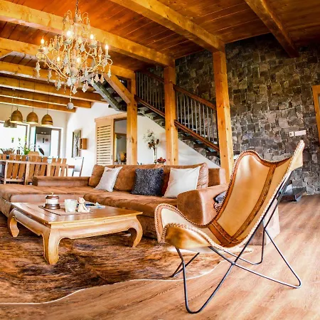 Hacienda Na Orave Lodge Novot